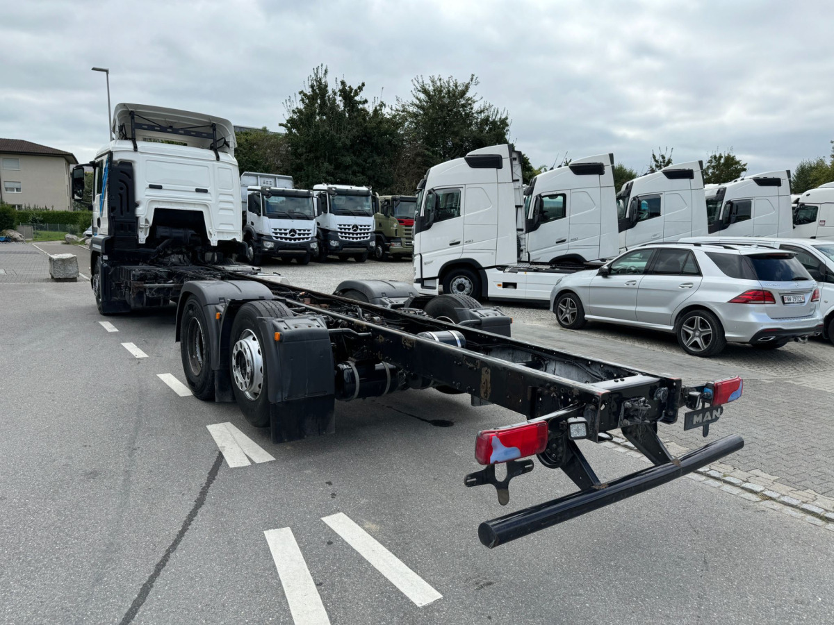 Fahrgestell LKW MAN TGS 26.440 6x2 Chassis: das Bild 8