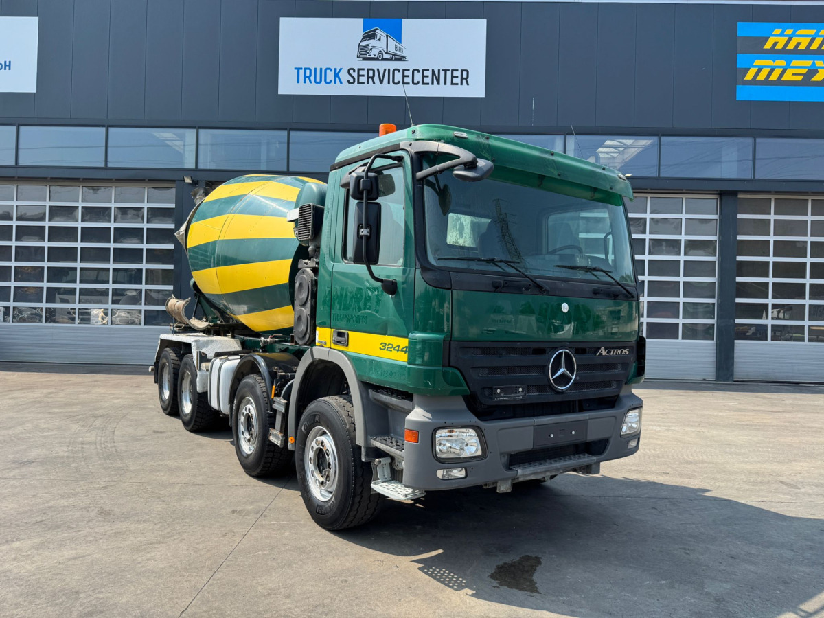 MERCEDES Actros 3244 8x4 Liebherr 9m3 - Fahrmischer: das Bild 3 MERCEDES Actros 3244 8x4 Liebherr 9m3 - Fahrmischer: das Bild 3
