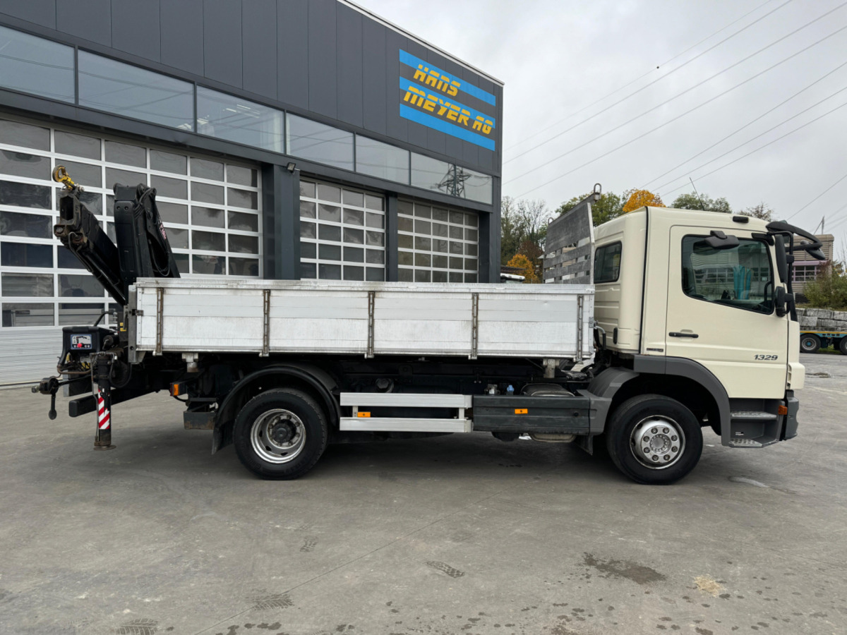Kipper, Autokran MERCEDES Atego 1329 4x2 Hiab 088-2: das Bild 7