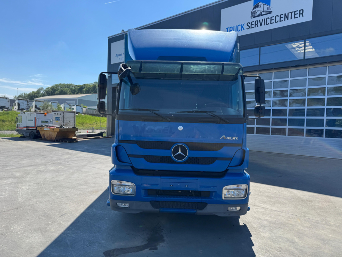 MERCEDES Axor 1833 4x2 - Plane LKW: das Bild 2 MERCEDES Axor 1833 4x2 - Plane LKW: das Bild 2