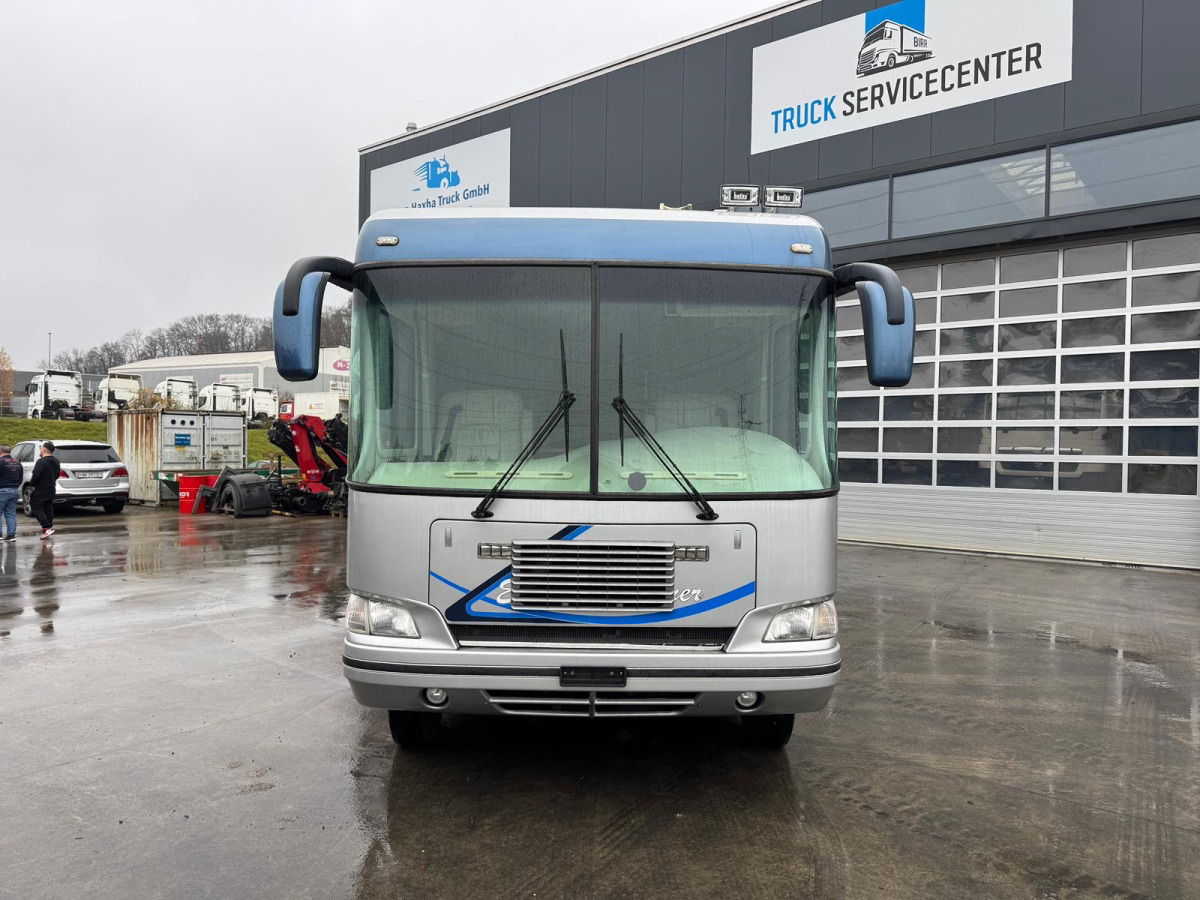 Marke Workhorse Custom Euroliner 6.5 V8 Diesel - Integriertes Wohnmobil: das Bild 2 Marke Workhorse Custom Euroliner 6.5 V8 Diesel - Integriertes Wohnmobil: das Bild 2