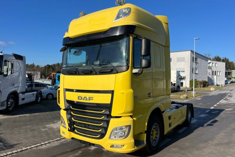 DAF XF510 4x2 - Sattelzugmaschine: das Bild 1 DAF XF510 4x2 - Sattelzugmaschine: das Bild 1