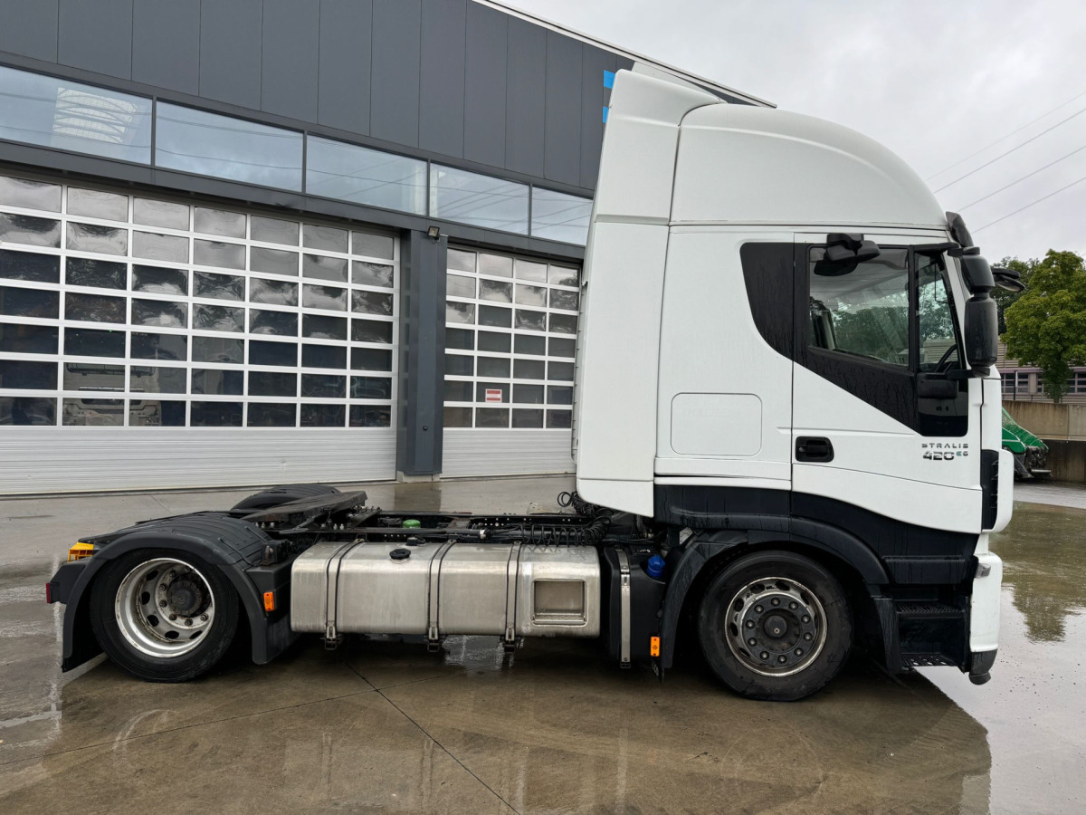 IVECO Stralis 420 Mega - Sattelzugmaschine: das Bild 2 IVECO Stralis 420 Mega - Sattelzugmaschine: das Bild 2