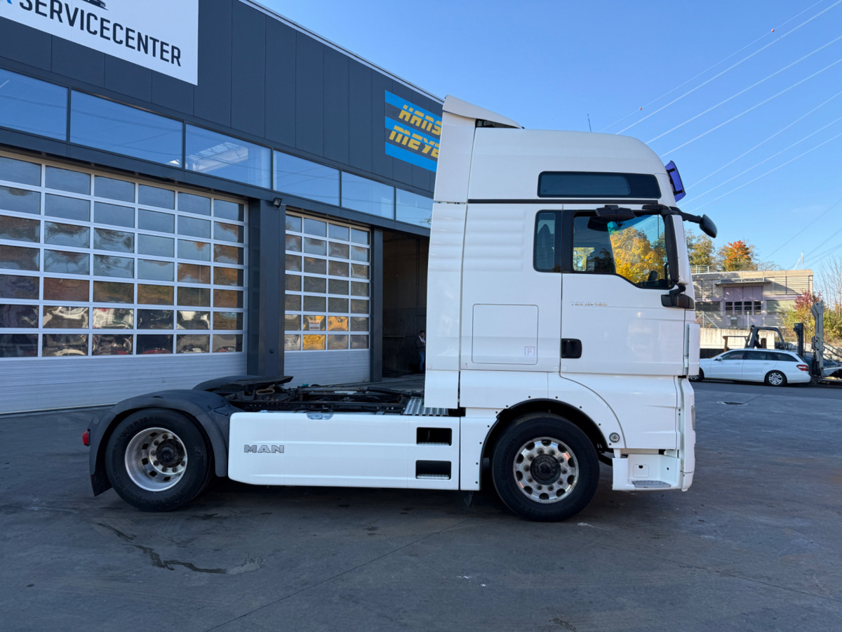 MAN TGX 18.480 4x2 Hydraulik - Sattelzugmaschine: das Bild 4 MAN TGX 18.480 4x2 Hydraulik - Sattelzugmaschine: das Bild 4
