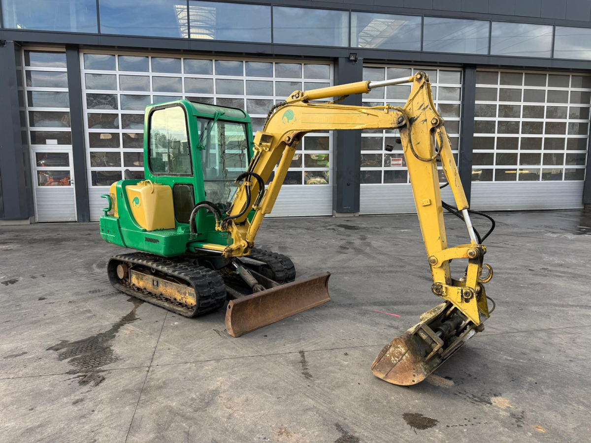 YANMAR B37-2A 3x Schaufeln - Kettenbagger: das Bild 2 YANMAR B37-2A 3x Schaufeln - Kettenbagger: das Bild 2