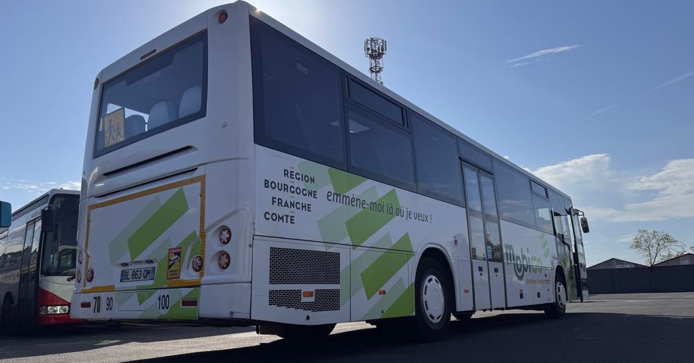 Temsa Tourmalin / motor Cumminis / 60 miejsc / Euro 5 /niski przebieg km/ Cena:69000zł netto - Andere Technik: das Bild 4 Temsa Tourmalin / motor Cumminis / 60 miejsc / Euro 5 /niski przebieg km/ Cena:69000zł netto - Andere Technik: das Bild 4