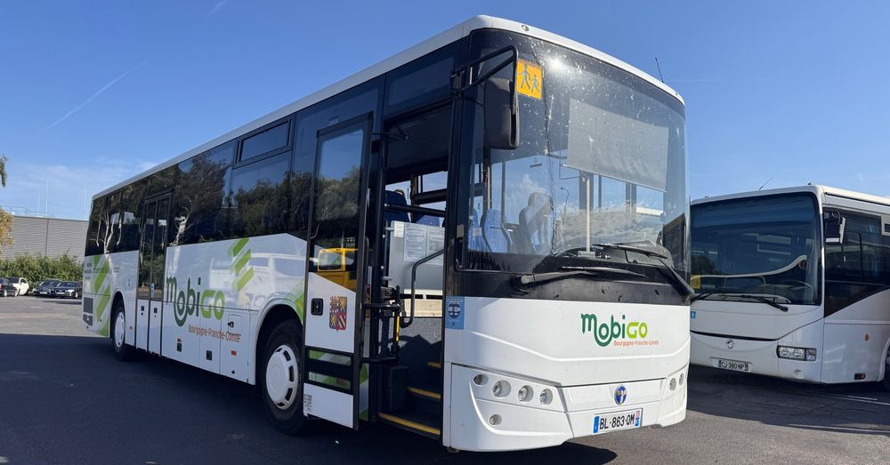 Temsa Tourmalin / motor Cumminis / 60 miejsc / Euro 5 /niski przebieg km/ Cena:69000zł netto - Überlandbus: das Bild 1 Temsa Tourmalin / motor Cumminis / 60 miejsc / Euro 5 /niski przebieg km/ Cena:69000zł netto - Überlandbus: das Bild 1