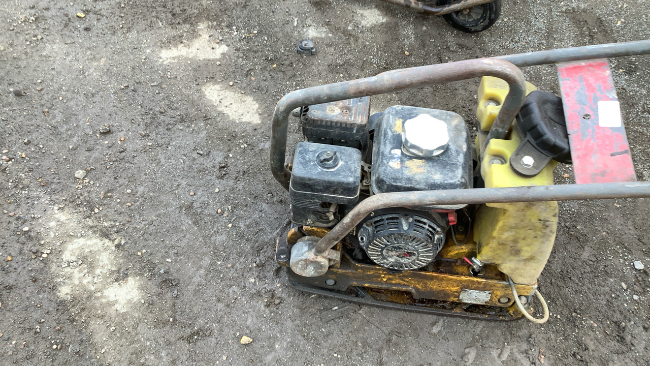 12" WACKER PLATE - Baugeräte: das Bild 5 12" WACKER PLATE - Baugeräte: das Bild 5
