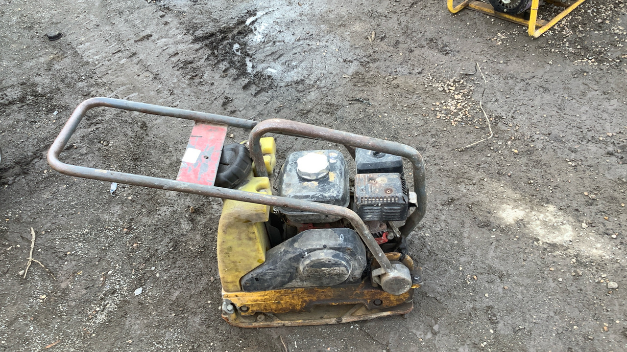 12" WACKER PLATE - Baugeräte: das Bild 3 12" WACKER PLATE - Baugeräte: das Bild 3