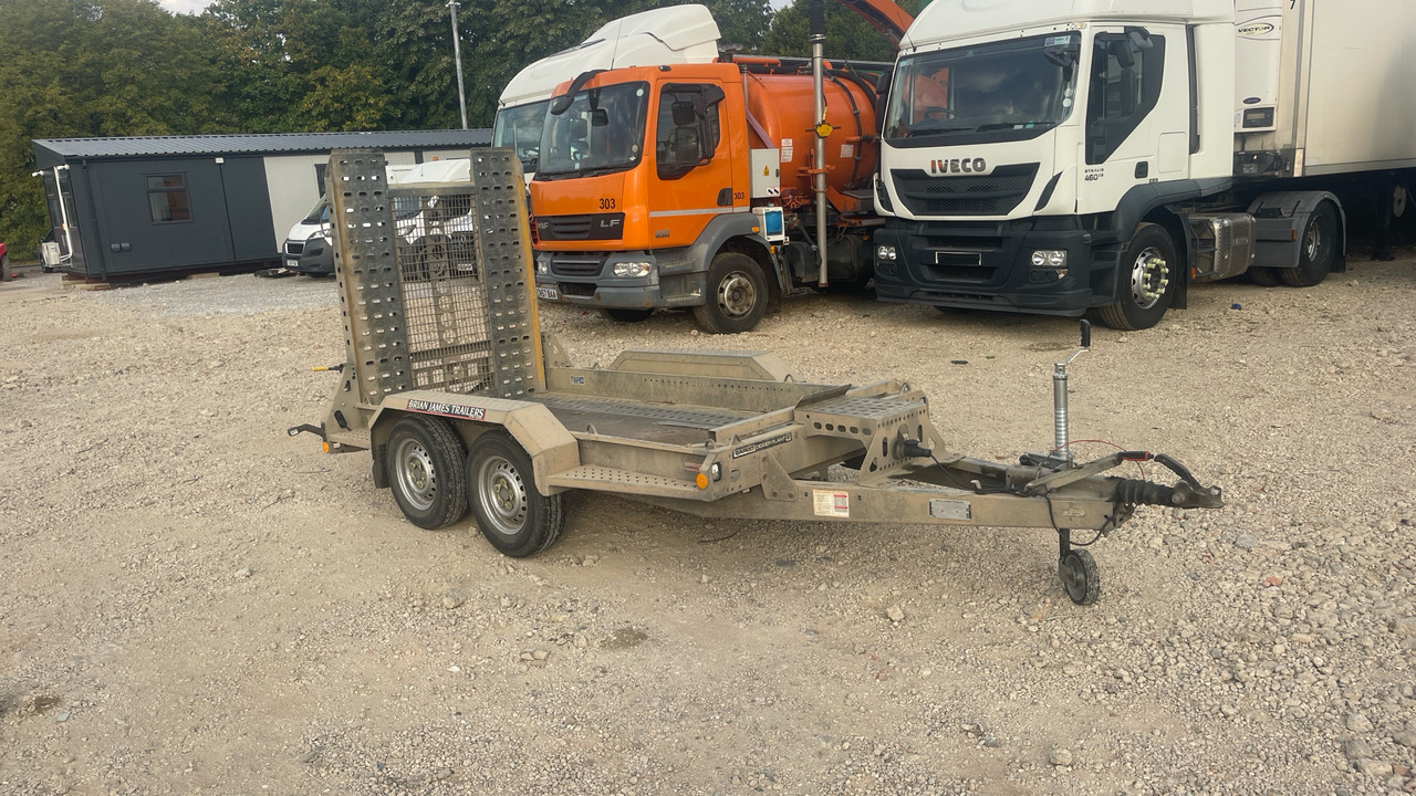 BRIAN JAMES CARGO DIGGER T-02-T - Baumaschinenanhänger: das Bild 1 BRIAN JAMES CARGO DIGGER T-02-T - Baumaschinenanhänger: das Bild 1