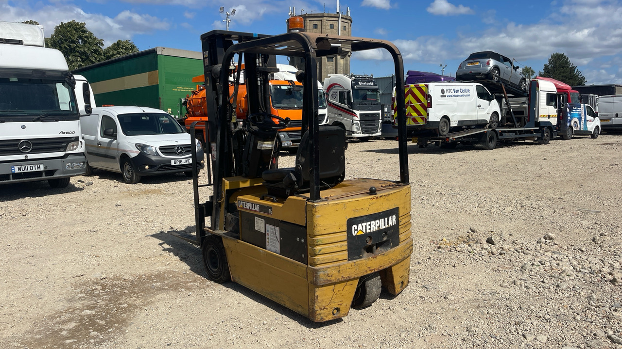CATERPILLAR - Elektrostapler: das Bild 3 CATERPILLAR - Elektrostapler: das Bild 3