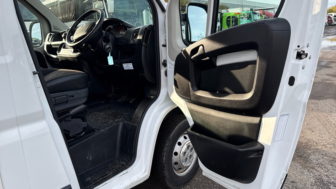 CITROEN RELAY 35 2.2 BlueHDi 140ps - Koffer Transporter: das Bild 5 CITROEN RELAY 35 2.2 BlueHDi 140ps - Koffer Transporter: das Bild 5