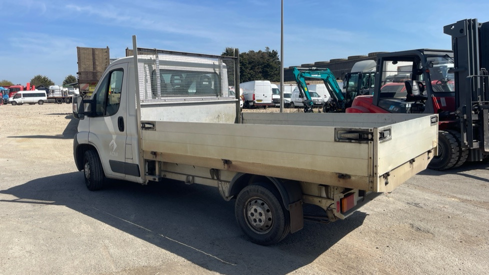 CITROEN RELAY 35 2.2 HDI 120PS - Pritsche Transporter: das Bild 3 CITROEN RELAY 35 2.2 HDI 120PS - Pritsche Transporter: das Bild 3