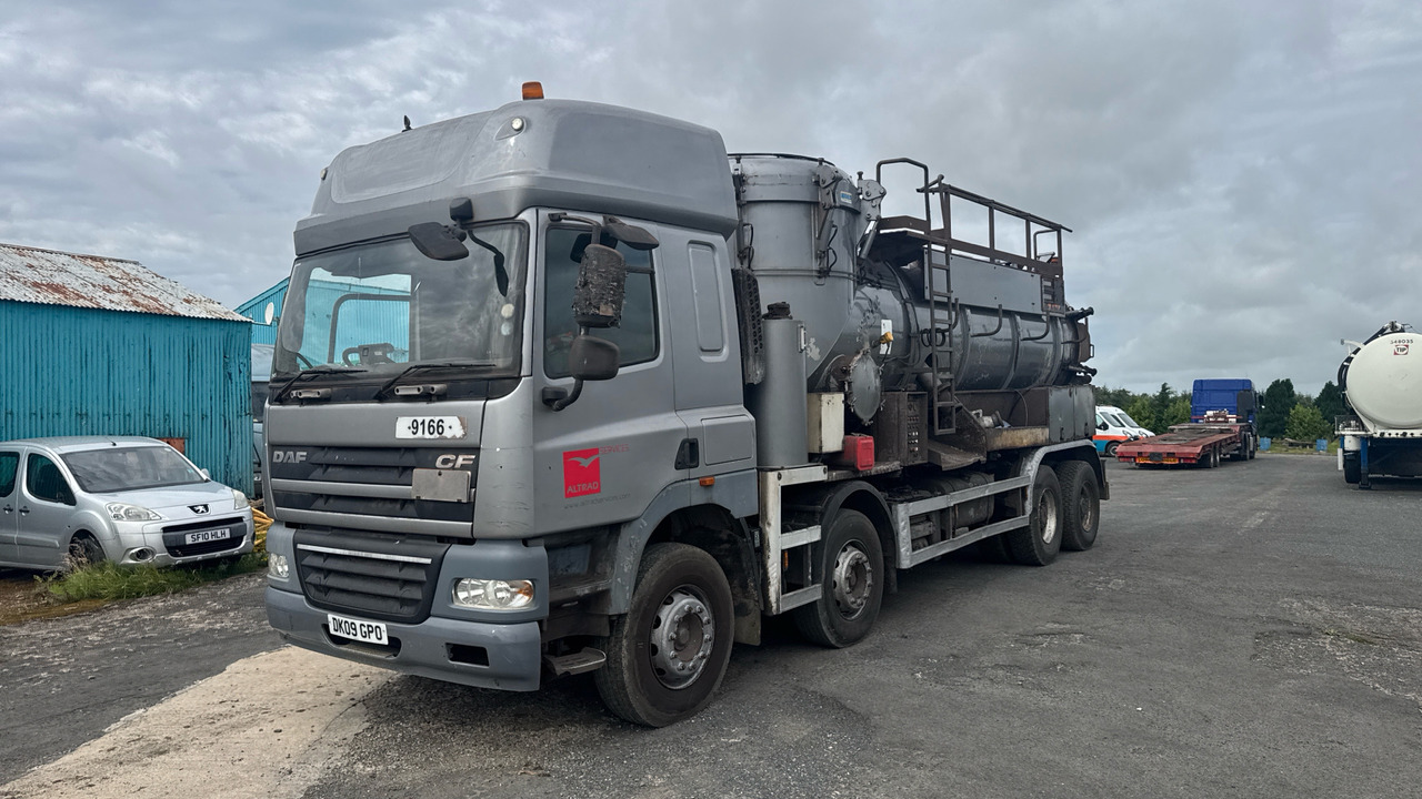 DAF CF 85.410 - Saug-/ Spülfahrzeug: das Bild 2 DAF CF 85.410 - Saug-/ Spülfahrzeug: das Bild 2
