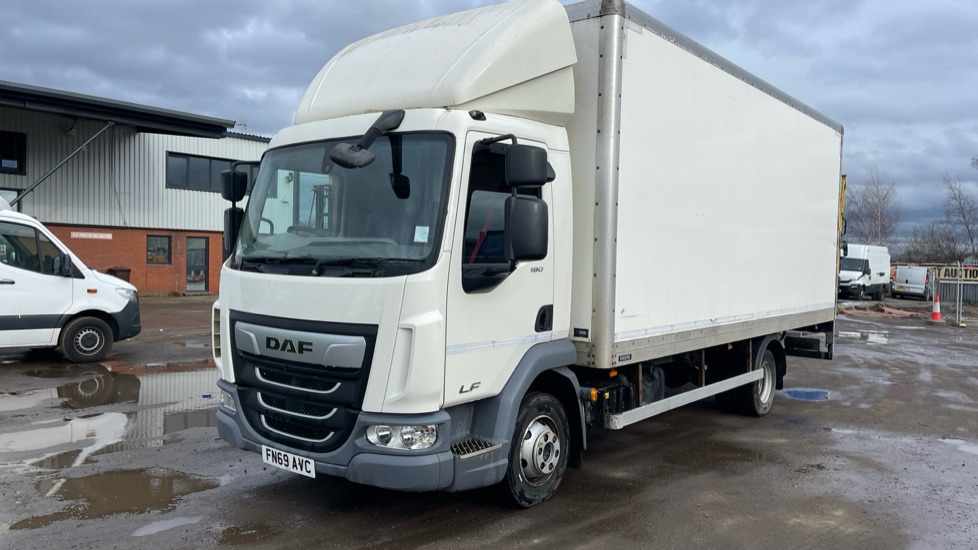DAF LF 180 - Koffer LKW: das Bild 2 DAF LF 180 - Koffer LKW: das Bild 2