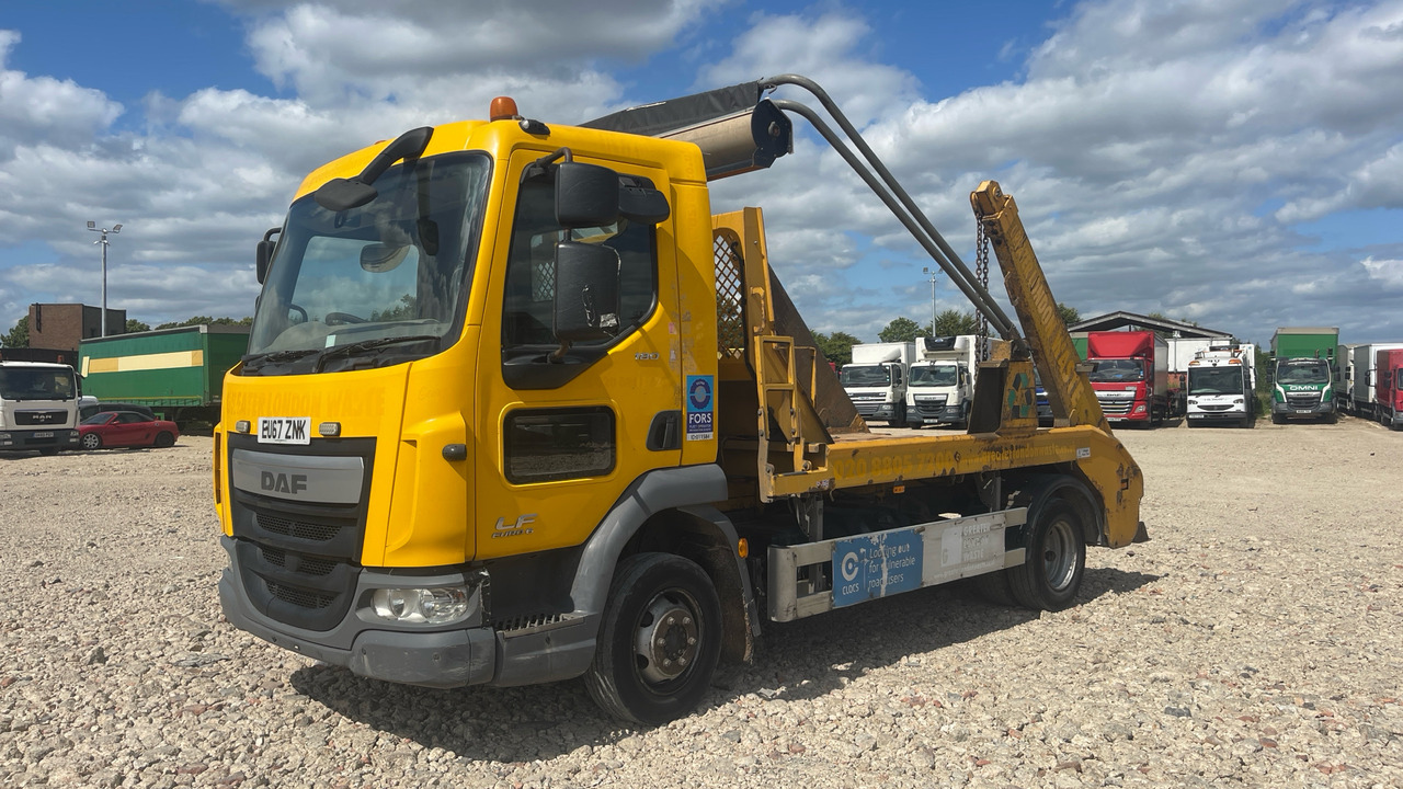 DAF LF 180 - Absetzkipper: das Bild 2 DAF LF 180 - Absetzkipper: das Bild 2