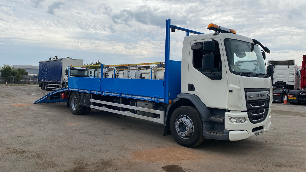 DAF LF 230 - Abschleppwagen: das Bild 1 DAF LF 230 - Abschleppwagen: das Bild 1