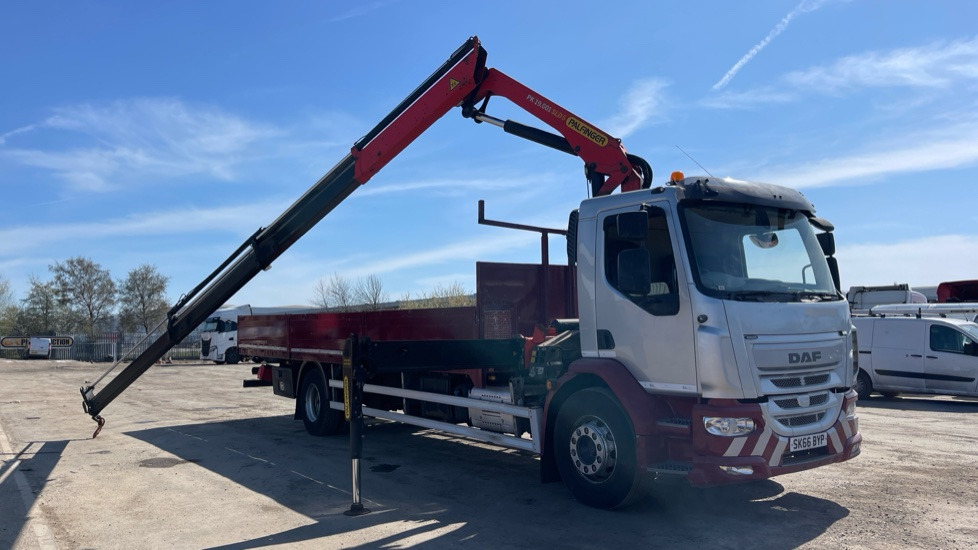 DAF LF 280 - Pritsche Transporter: das Bild 1 DAF LF 280 - Pritsche Transporter: das Bild 1