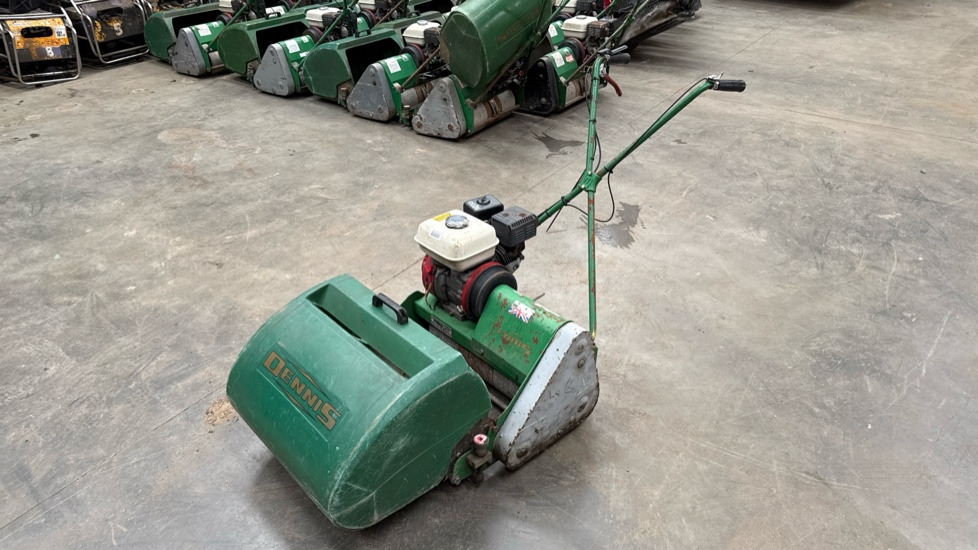 DENNIS FT20 PEDESTRIAN CYLINDER MOWER NO UNIT, GRASS BOX - Rasenmäher: das Bild 2 DENNIS FT20 PEDESTRIAN CYLINDER MOWER NO UNIT, GRASS BOX - Rasenmäher: das Bild 2