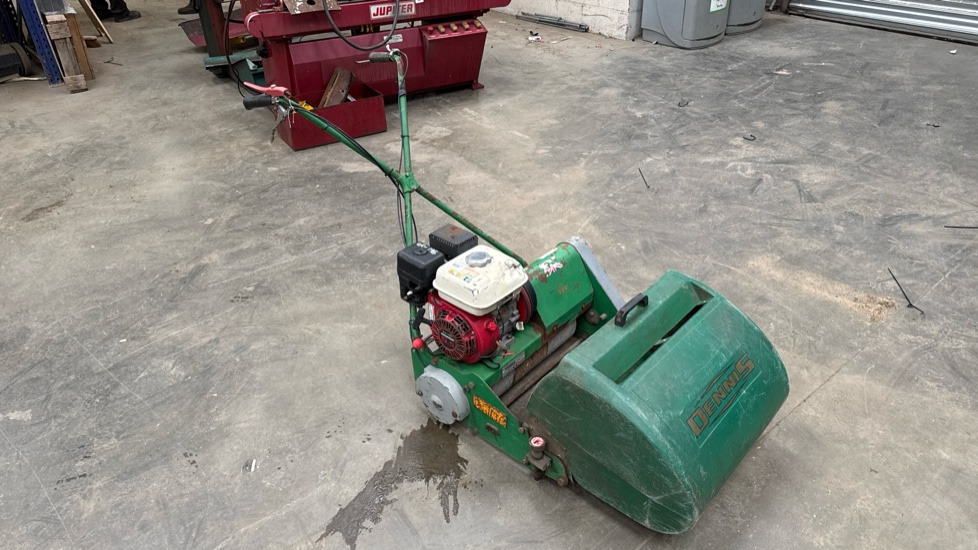 DENNIS FT510 PEDESTRIAN CYLINDER MOWER NO BLADE UNIT, GRASS BOX - Rasenmäher: das Bild 2 DENNIS FT510 PEDESTRIAN CYLINDER MOWER NO BLADE UNIT, GRASS BOX - Rasenmäher: das Bild 2