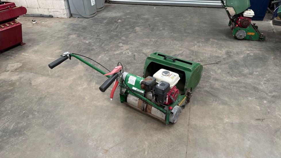 DENNIS FT510 PEDESTRIAN CYLINDER MOWER WITH 5K UNIT AND GRASS BOX - Rasenmäher: das Bild 2 DENNIS FT510 PEDESTRIAN CYLINDER MOWER WITH 5K UNIT AND GRASS BOX - Rasenmäher: das Bild 2