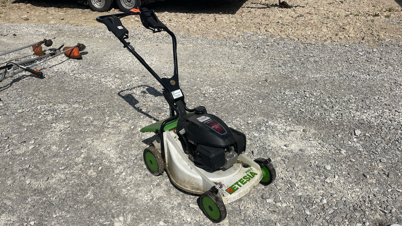 ETESIA PHE3 - Rasenmäher: das Bild 1 ETESIA PHE3 - Rasenmäher: das Bild 1