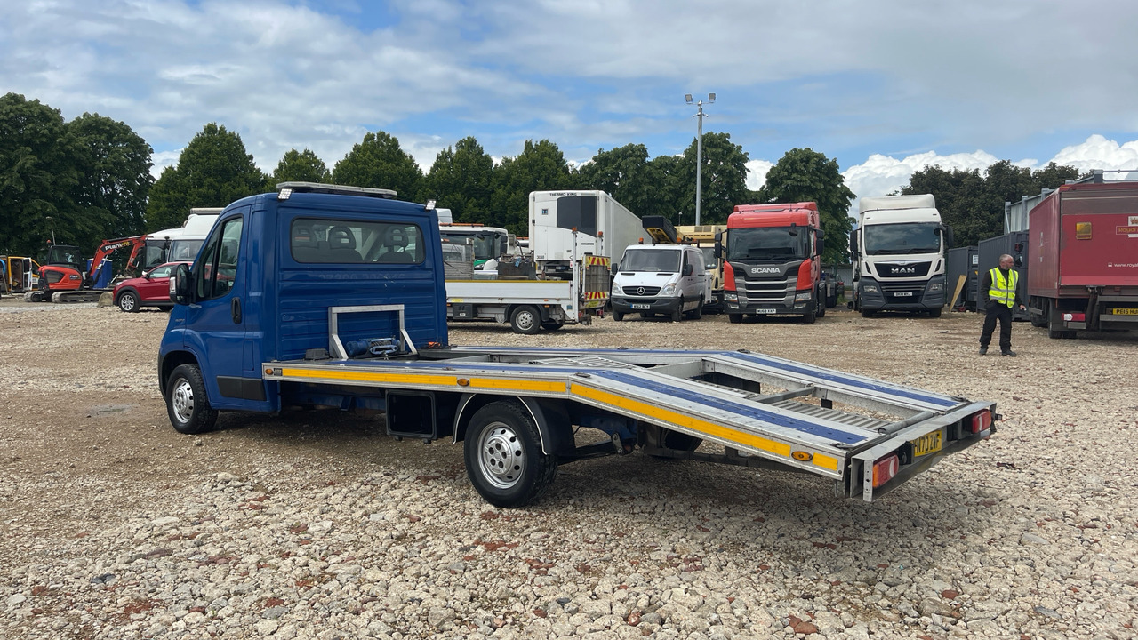FIAT DUCATO 35 2.3 MULTIJET 160PS - Pritsche Transporter: das Bild 3 FIAT DUCATO 35 2.3 MULTIJET 160PS - Pritsche Transporter: das Bild 3