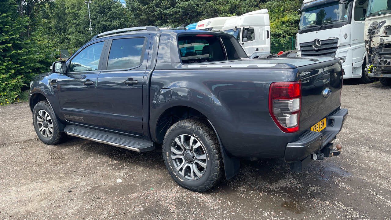 FORD RANGER Pick Up Double Cab Wildtrak 2.0 EcoBlue 213 Auto - Pick-up, Transporter mit Doppelkabine: das Bild 3 FORD RANGER Pick Up Double Cab Wildtrak 2.0 EcoBlue 213 Auto - Pick-up, Transporter mit Doppelkabine: das Bild 3