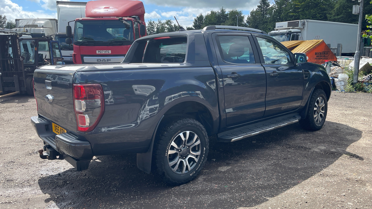 FORD RANGER Pick Up Double Cab Wildtrak 2.0 EcoBlue 213 Auto - Pick-up, Transporter mit Doppelkabine: das Bild 4 FORD RANGER Pick Up Double Cab Wildtrak 2.0 EcoBlue 213 Auto - Pick-up, Transporter mit Doppelkabine: das Bild 4