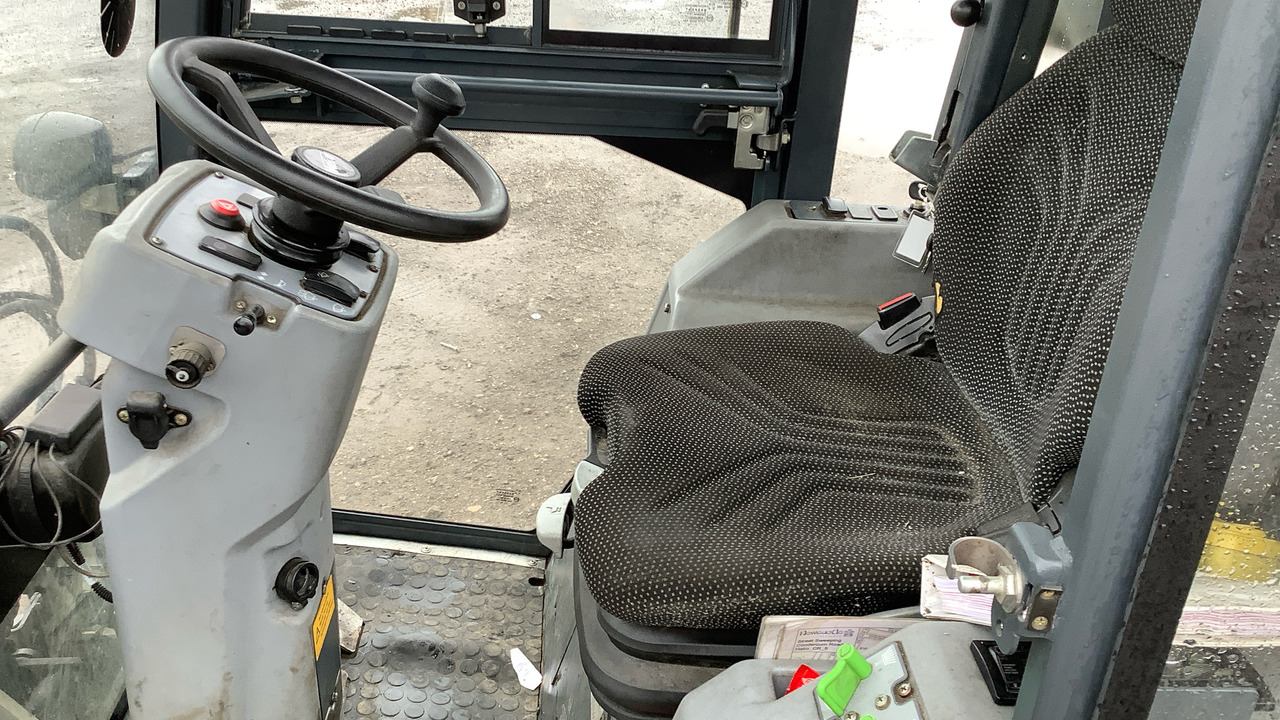 HAKO CITYMASTER 600 - Kehrmaschine: das Bild 5 HAKO CITYMASTER 600 - Kehrmaschine: das Bild 5