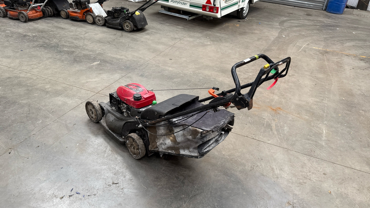 HONDA HRX537 C5HYE - Baugeräte: das Bild 4 HONDA HRX537 C5HYE - Baugeräte: das Bild 4