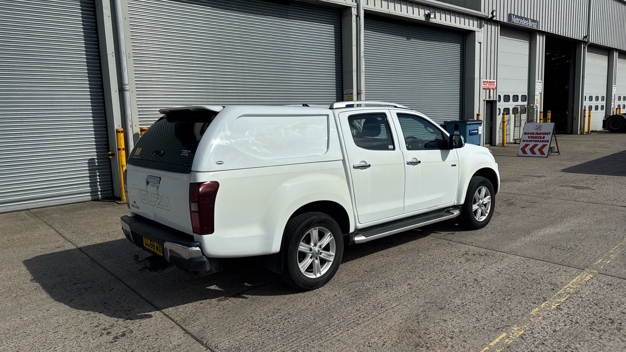 ISUZU D-MAX 1.9 UTAH - Pick-up, Transporter mit Doppelkabine: das Bild 4 ISUZU D-MAX 1.9 UTAH - Pick-up, Transporter mit Doppelkabine: das Bild 4