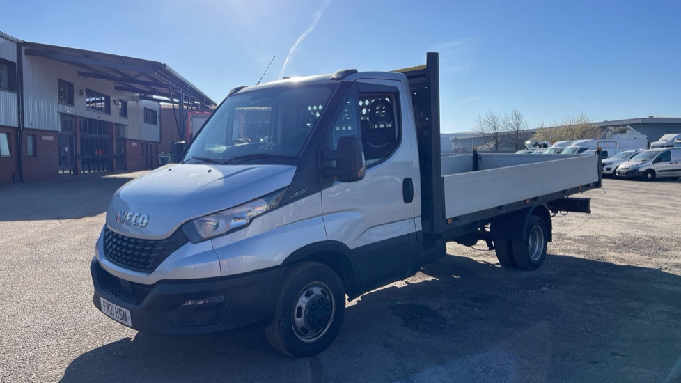 IVECO DAILY 35-140 - Pritsche Transporter: das Bild 2 IVECO DAILY 35-140 - Pritsche Transporter: das Bild 2