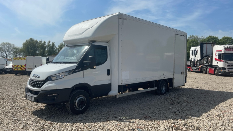 IVECO DAILY 72-180 - Koffer LKW: das Bild 2 IVECO DAILY 72-180 - Koffer LKW: das Bild 2