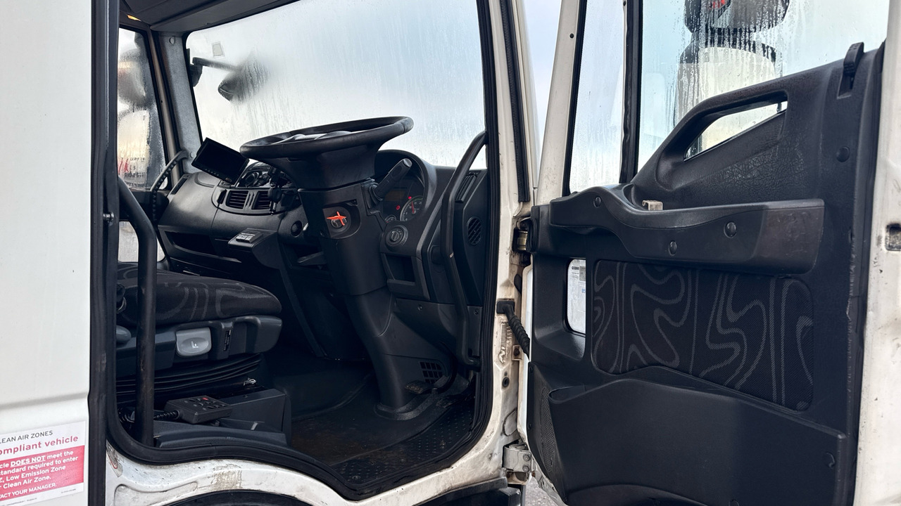 IVECO EUROCARGO 140E18 - Koffer LKW: das Bild 5 IVECO EUROCARGO 140E18 - Koffer LKW: das Bild 5