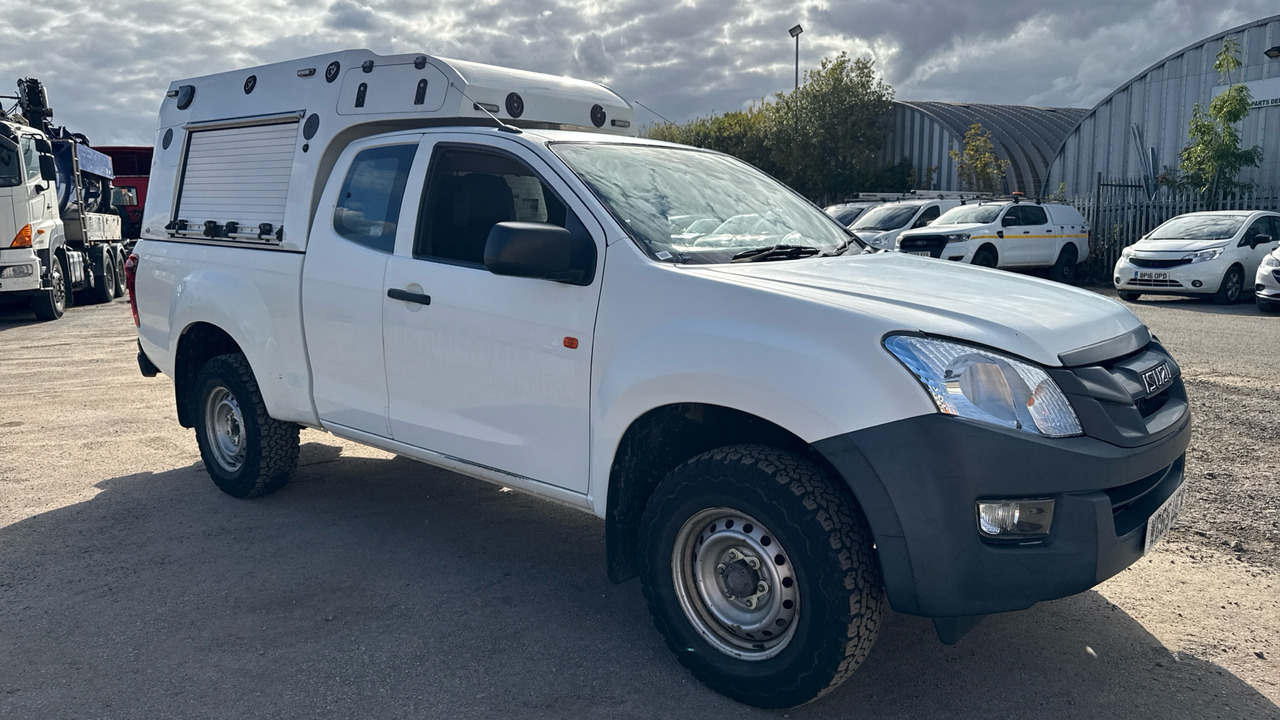 Isuzu D-Max 2.5 TD TURBO - Pick-up, Transporter mit Doppelkabine: das Bild 1 Isuzu D-Max 2.5 TD TURBO - Pick-up, Transporter mit Doppelkabine: das Bild 1