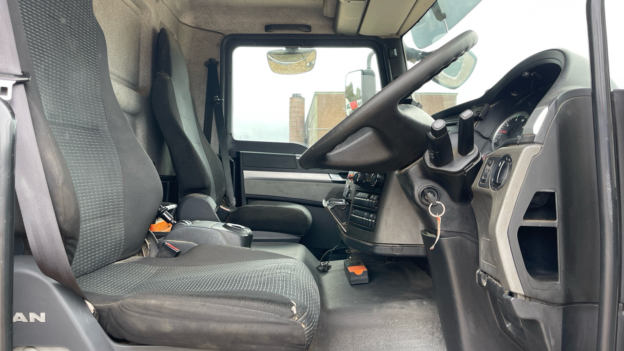 MAN TGM 26.340 - Pritsche LKW, Autokran: das Bild 5 MAN TGM 26.340 - Pritsche LKW, Autokran: das Bild 5