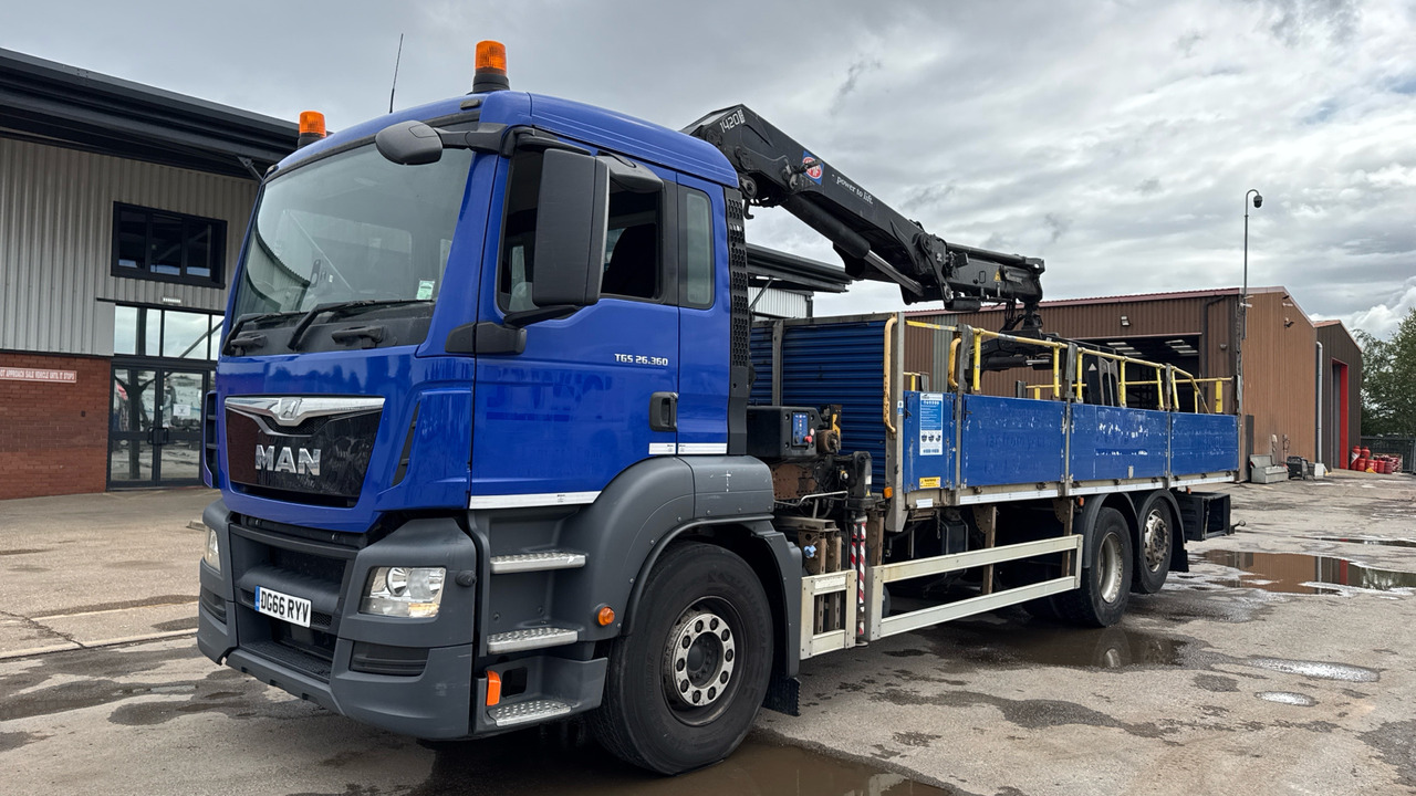MAN TGS 26.360 - Pritsche LKW, Autokran: das Bild 2 MAN TGS 26.360 - Pritsche LKW, Autokran: das Bild 2