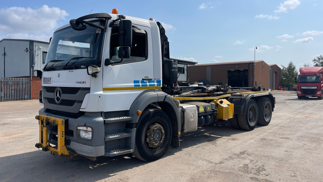 MERCEDES-BENZ AXOR - Abrollkipper: das Bild 2 MERCEDES-BENZ AXOR - Abrollkipper: das Bild 2