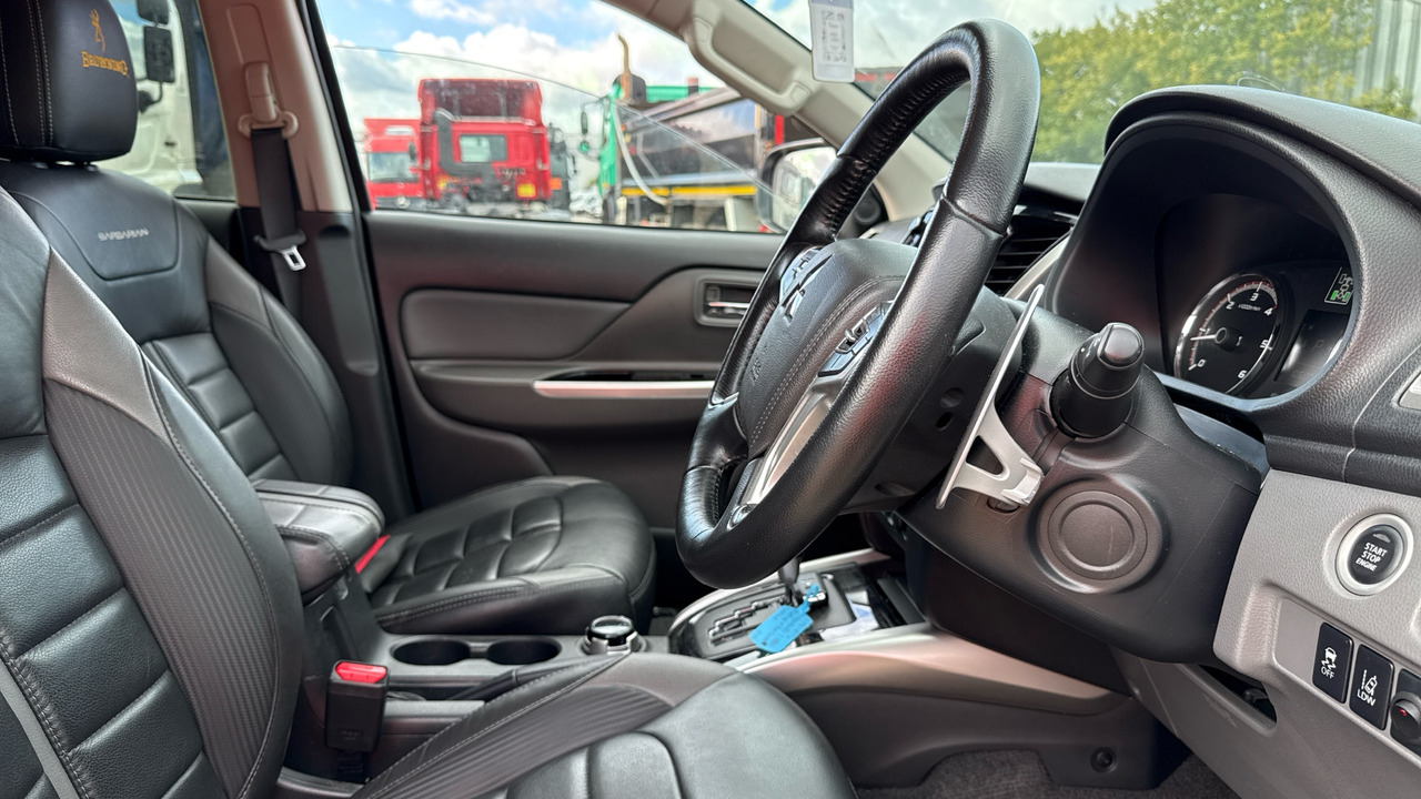 MITSUBISHI L200 2.4 DI-D 178 WARRIOR - Pick-up, Transporter mit Doppelkabine: das Bild 5 MITSUBISHI L200 2.4 DI-D 178 WARRIOR - Pick-up, Transporter mit Doppelkabine: das Bild 5