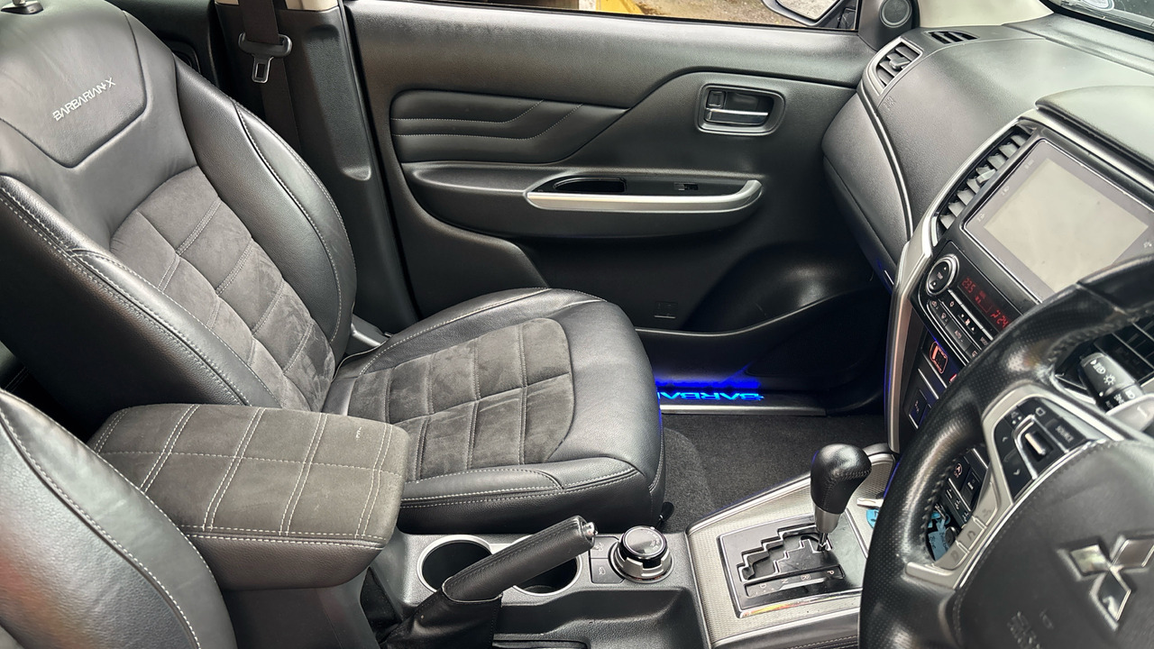 Pick-up, Transporter mit Doppelkabine Mitsubishi L200 DI-D 2.3 Barbarian X 150PS: das Bild 8 Pick-up, Transporter mit Doppelkabine Mitsubishi L200 DI-D 2.3 Barbarian X 150PS: das Bild 8