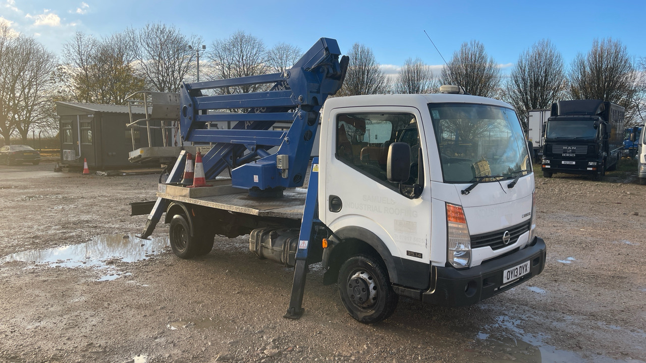 NISSAN CABSTAR 35.14 - LKW mit Arbeitsbühne: das Bild 1 NISSAN CABSTAR 35.14 - LKW mit Arbeitsbühne: das Bild 1