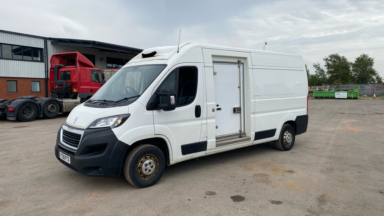 PEUGEOT BOXER 335 2.0 BLUEHDI 130PS - Kühltransporter: das Bild 2 PEUGEOT BOXER 335 2.0 BLUEHDI 130PS - Kühltransporter: das Bild 2