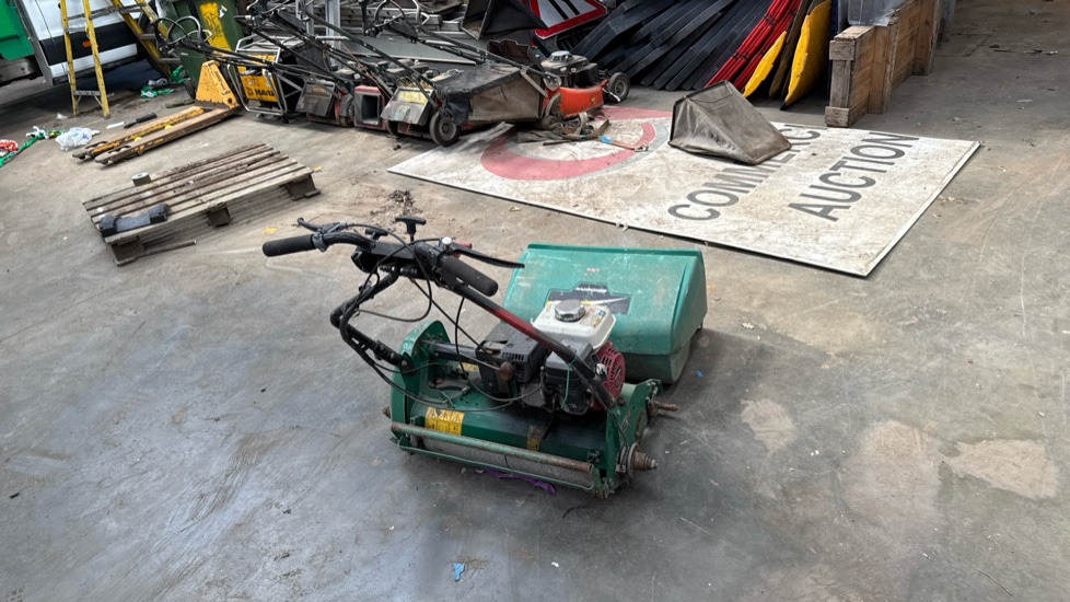 RANSOMS SUPER CERTES 6 - Rasenmäher: das Bild 4 RANSOMS SUPER CERTES 6 - Rasenmäher: das Bild 4