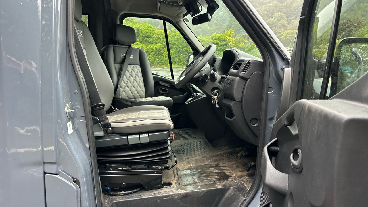 RENAULT MASTER 35 ENERGY 2.3 DCI 150PS - Pferdetransporter: das Bild 5 RENAULT MASTER 35 ENERGY 2.3 DCI 150PS - Pferdetransporter: das Bild 5