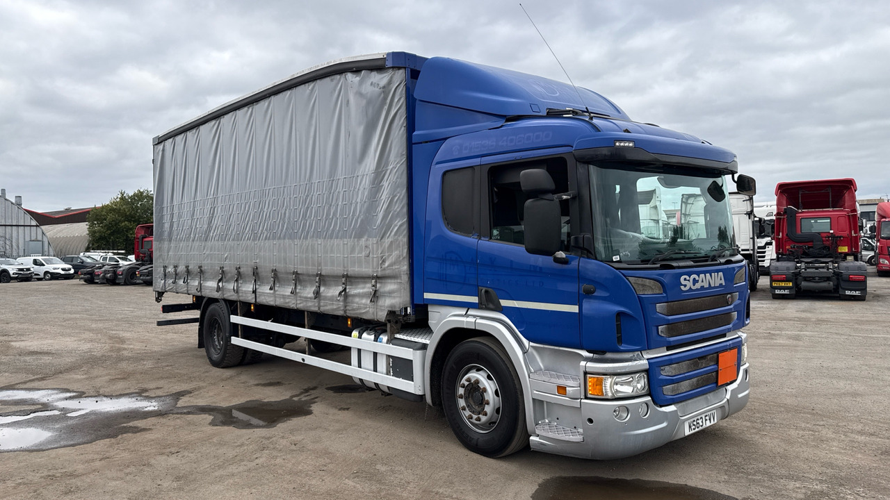 SCANIA P 230 - Plane LKW: das Bild 1 SCANIA P 230 - Plane LKW: das Bild 1