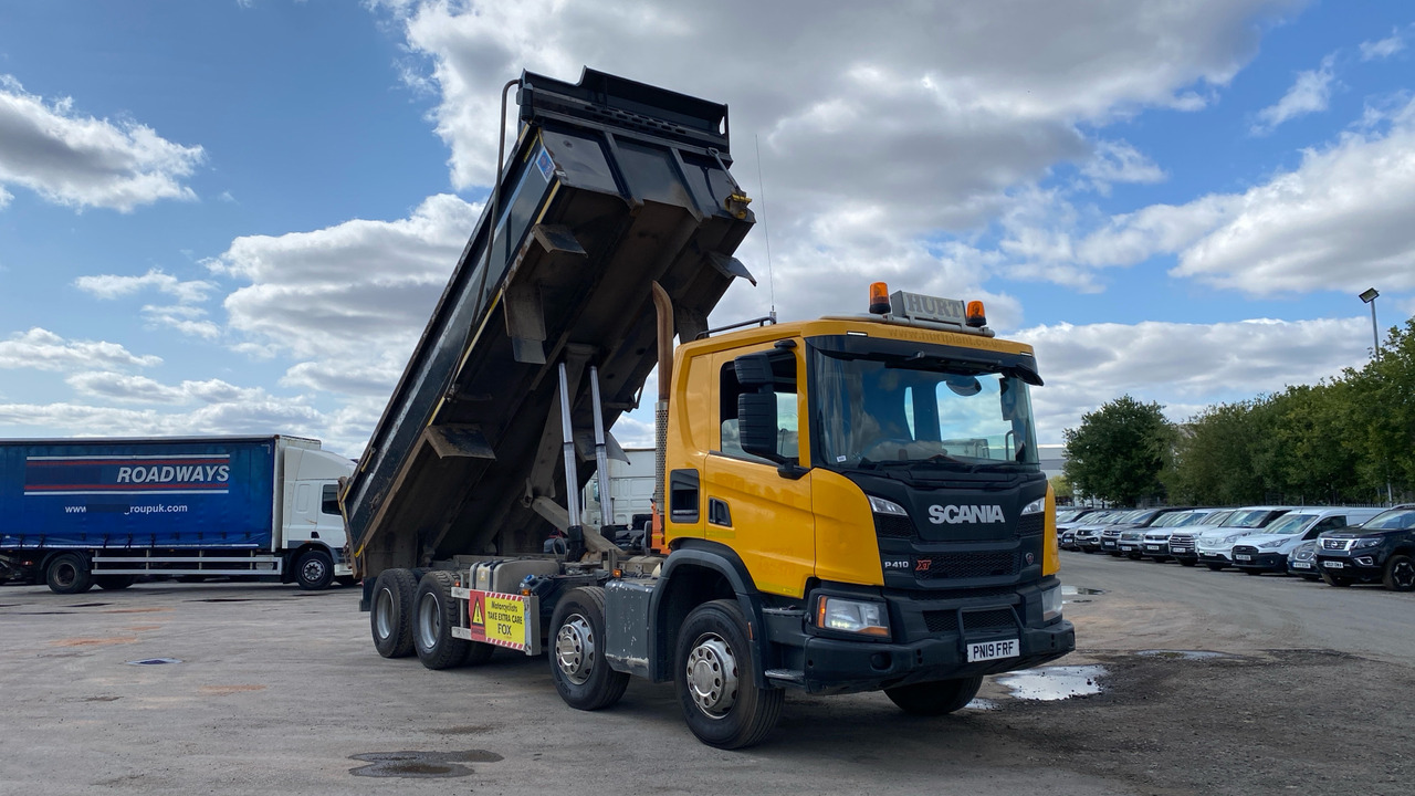 SCANIA P 410 XT - Kipper: das Bild 1 SCANIA P 410 XT - Kipper: das Bild 1