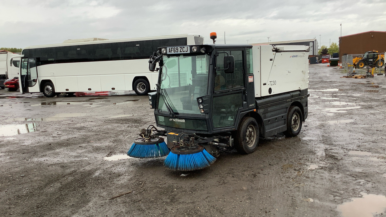 SCHMIDT SWINGO 200 - Kehrmaschine: das Bild 1 SCHMIDT SWINGO 200 - Kehrmaschine: das Bild 1