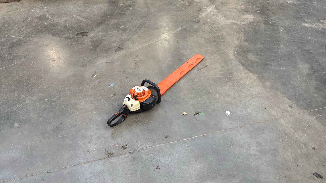 STIHL HS B2 RC HEDGE CUTTER - Baugeräte: das Bild 1 STIHL HS B2 RC HEDGE CUTTER - Baugeräte: das Bild 1
