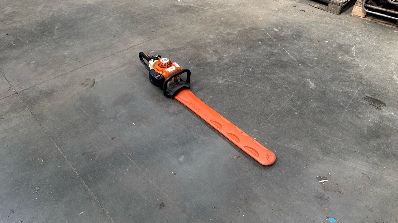 STIHL HS B2 RC HEDGE CUTTER - Baugeräte: das Bild 4 STIHL HS B2 RC HEDGE CUTTER - Baugeräte: das Bild 4
